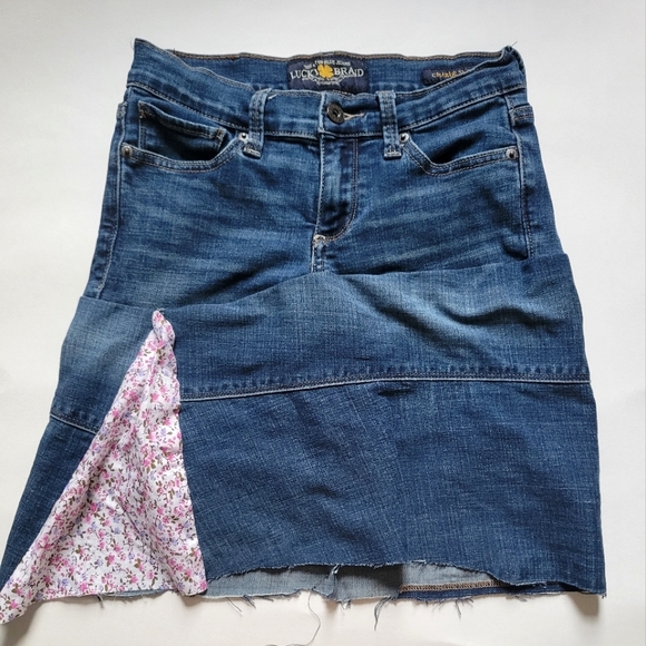 Denim floral skirt - Picture 1 of 4